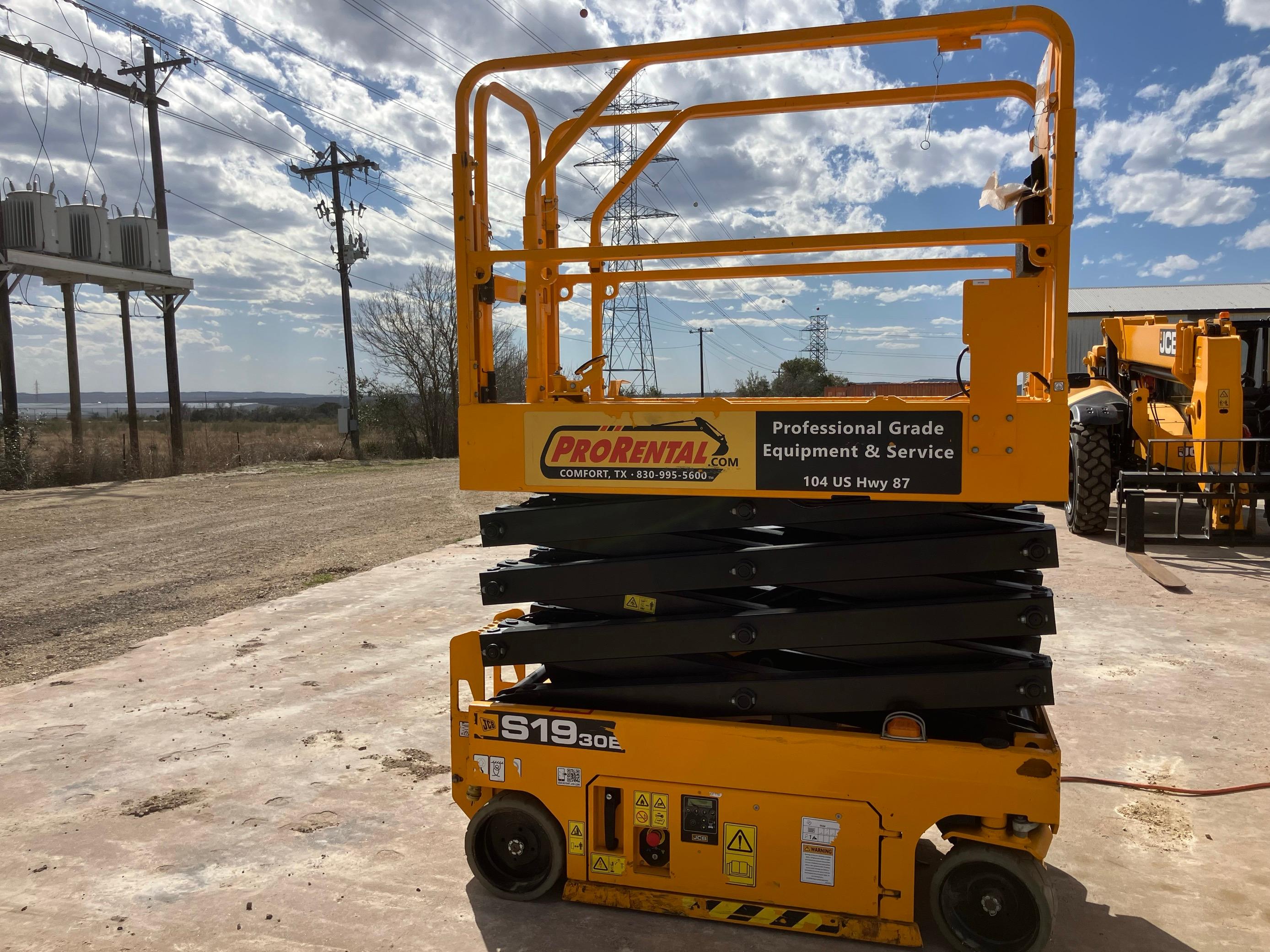 JCB S1930E 19’ Electric Scissor Lift