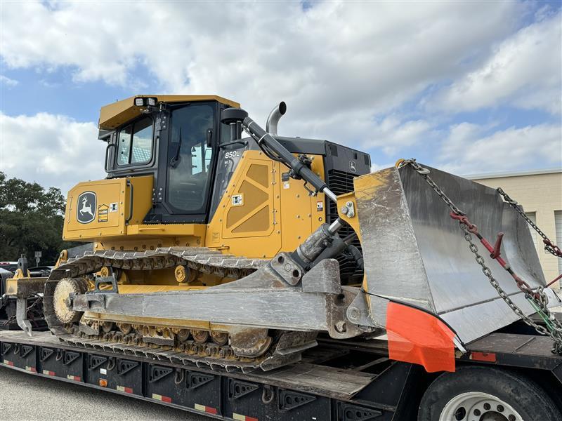 2024 John Deere 850L DOZER with RIPPER: 225HP Semi U Blade, 59Klbs Operating Weight